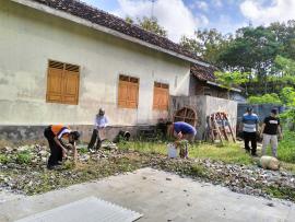 Hentikan Polusi Plastik, Kalurahan Giripanggung Lakukan Gerakan Jumat Bersih